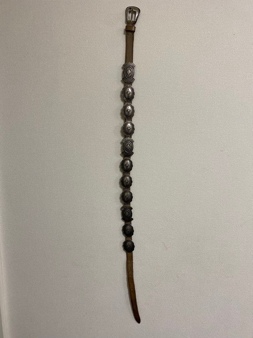 Puntovitaシルバーコンチョ付レザーベルト/ウィムガゼット/グレー