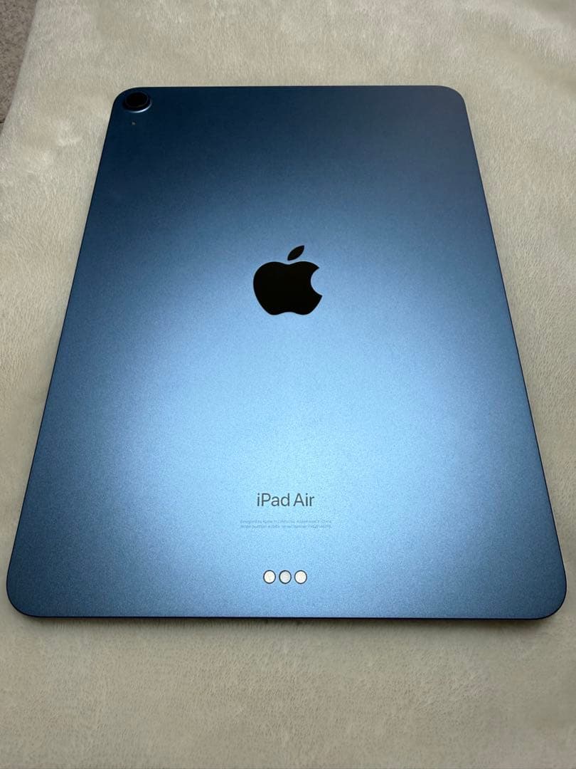 iPad Air 5世代64GB とロジクールFolio Touchキーボード