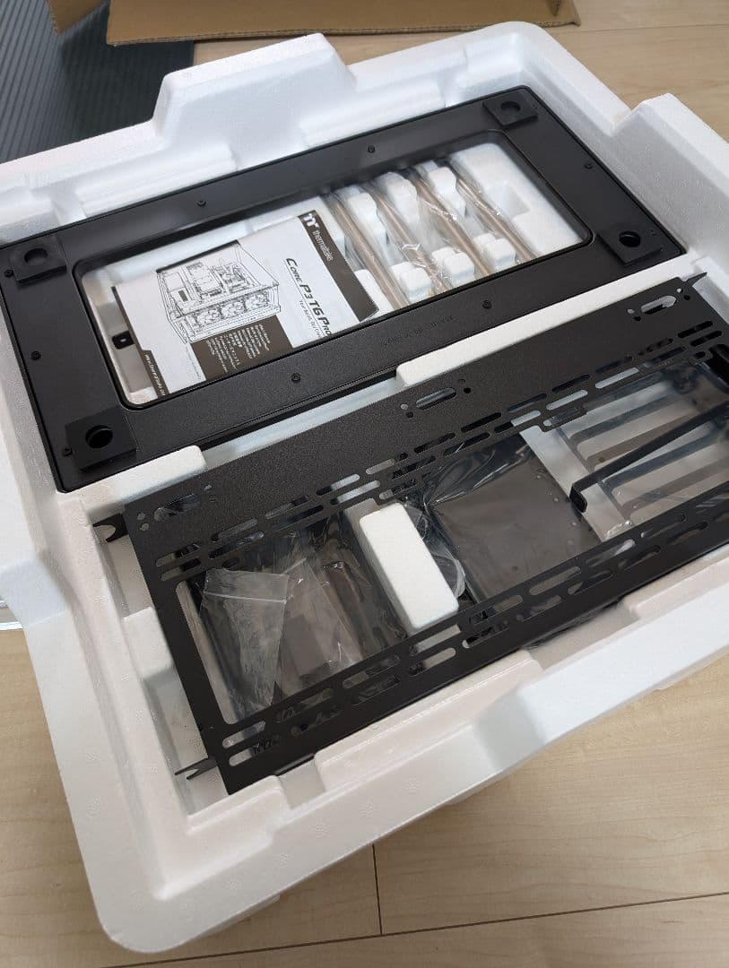 Thermaltake Core P3 TG Pro ブラック