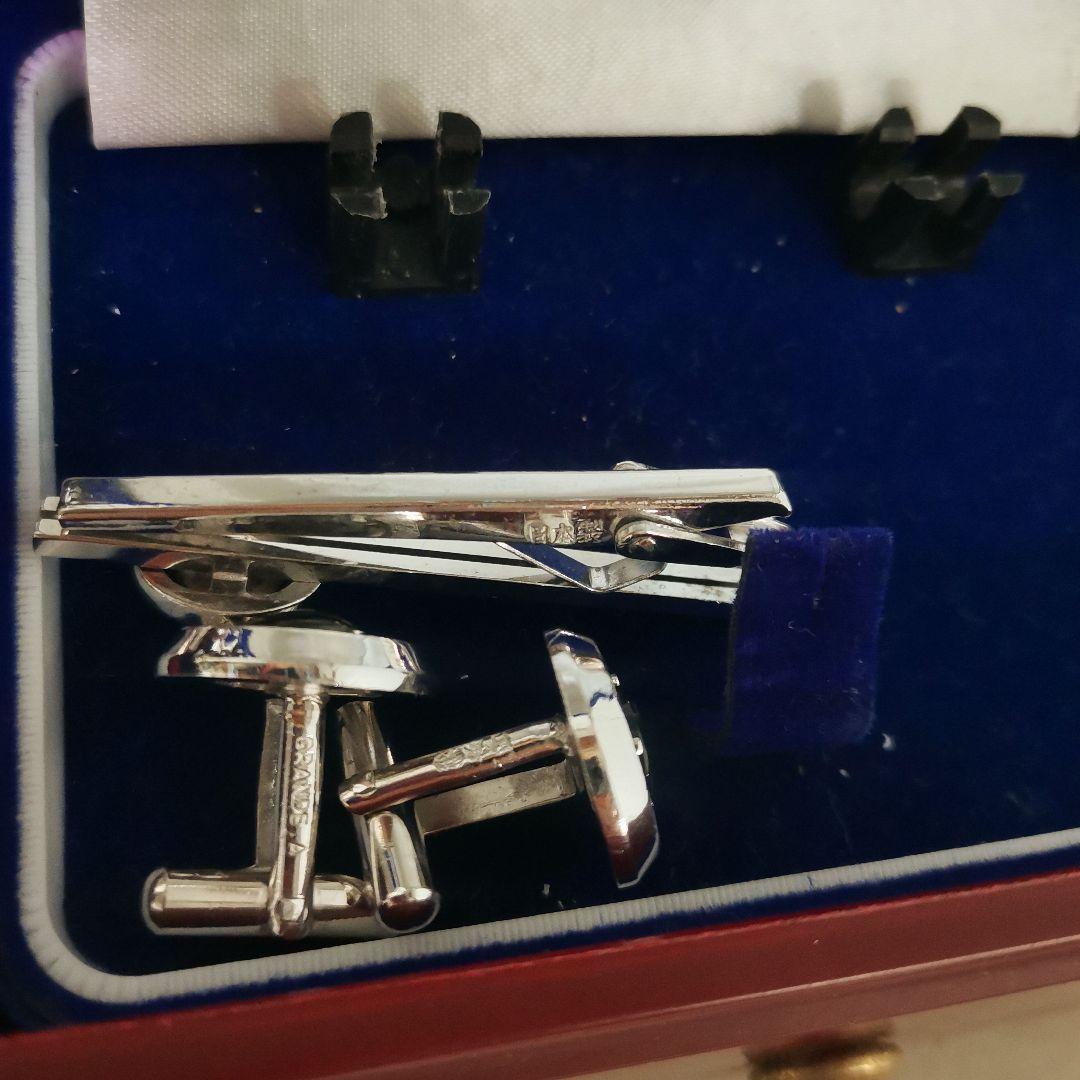 遺品整理 大量アクセサリー 刻印 指輪 金色 喜平 天然石 ブローチ