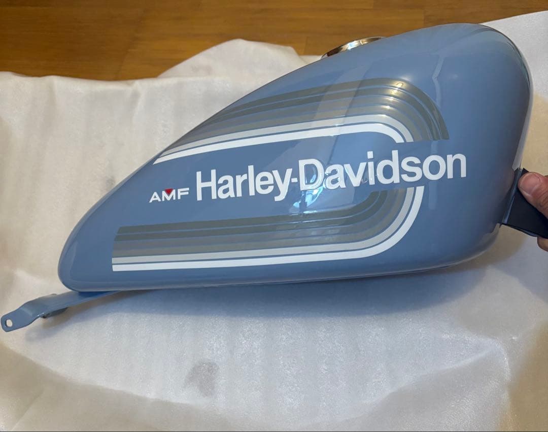 スポーツスター07〜タンク・リアフェンダーセット　カスタムペイント