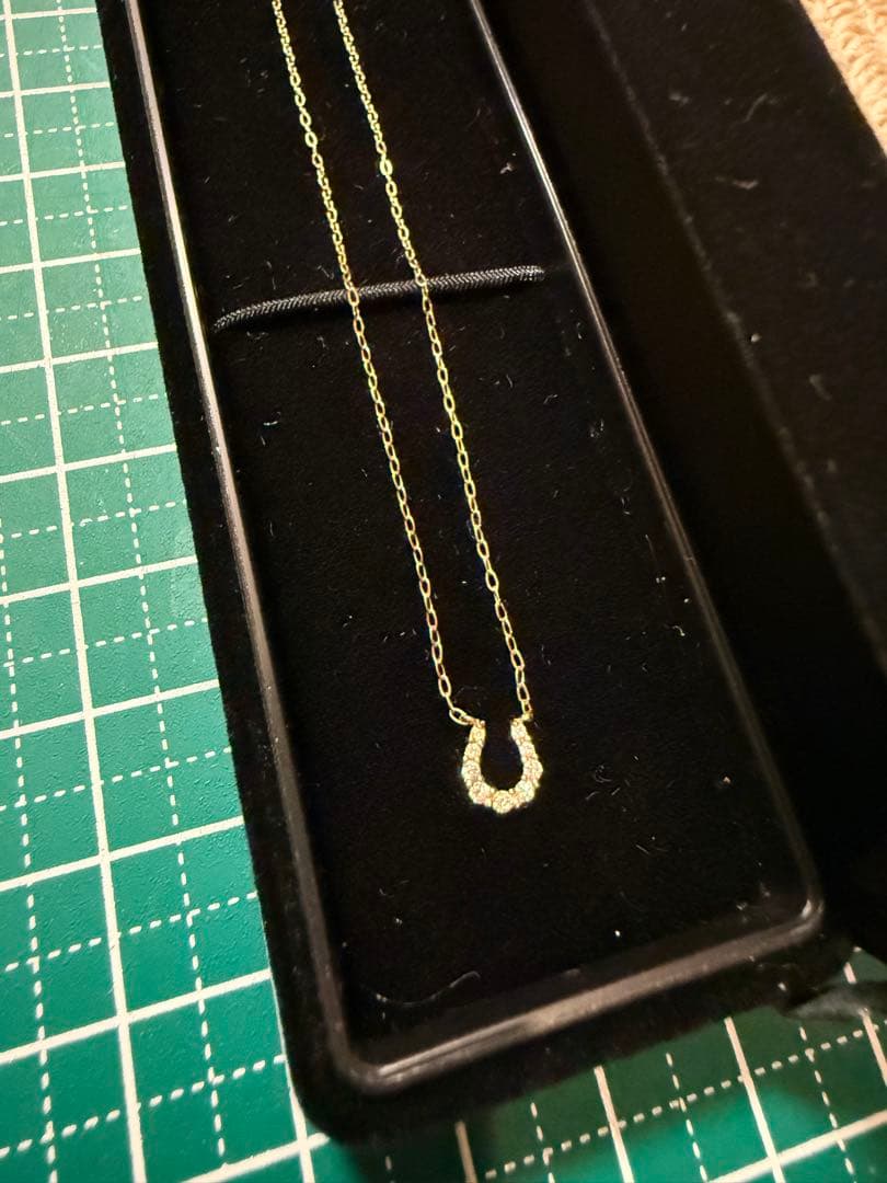 4℃ K18 ダイヤモンド 馬蹄モチーフ　ネックレス