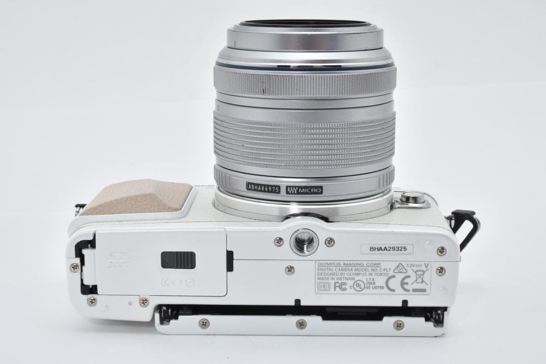 【大人気】 OLYMPUS オリンパス Pen E-PL7 ミラーレス一眼カメラ