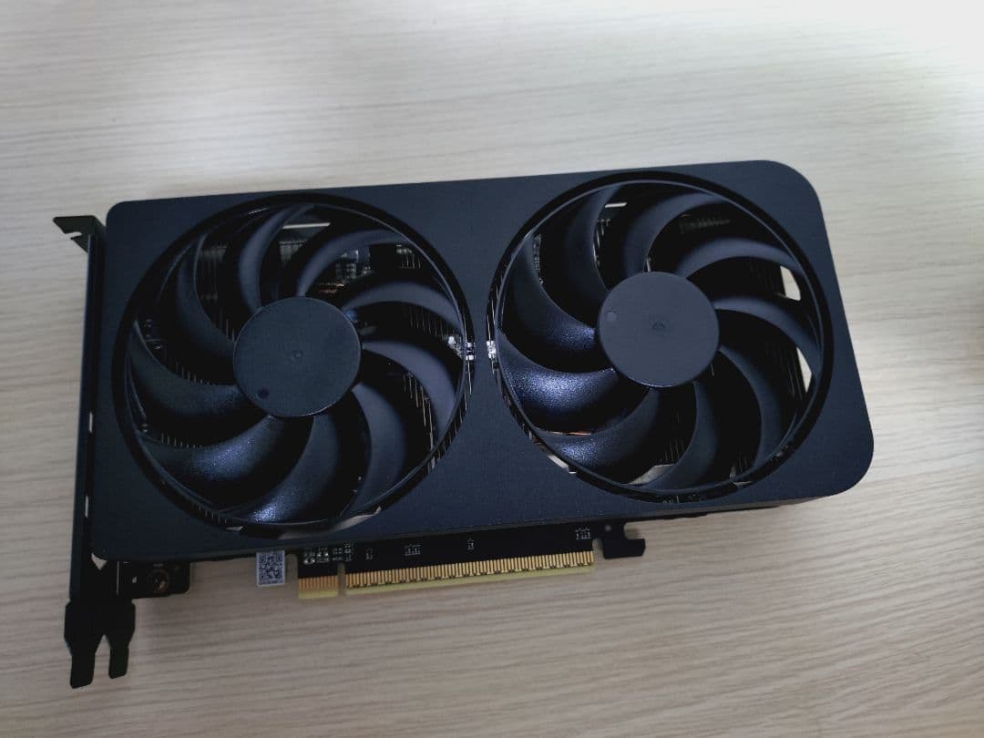 玄人志向 AMD Radeon RX9060XT 8GB【国内正規品】