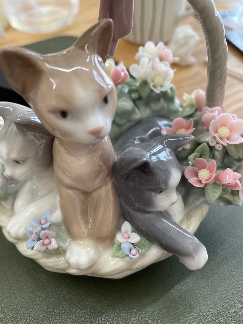 リヤドロ　三つ子の仔猫