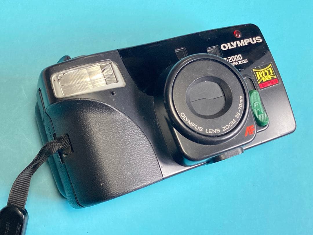 かわいい！　軽量！　使いやすいコンパクトフィルムカメラ　OLYMPUS