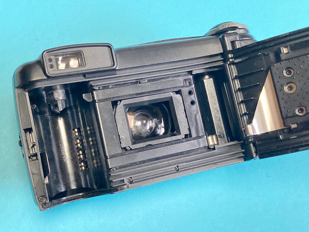 かわいい！　軽量！　使いやすいコンパクトフィルムカメラ　OLYMPUS