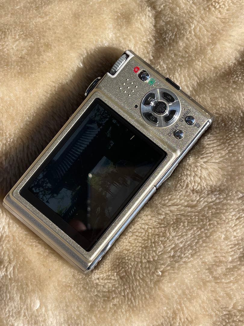 Panasonic LUMIX DMC-FX40 ゴールド