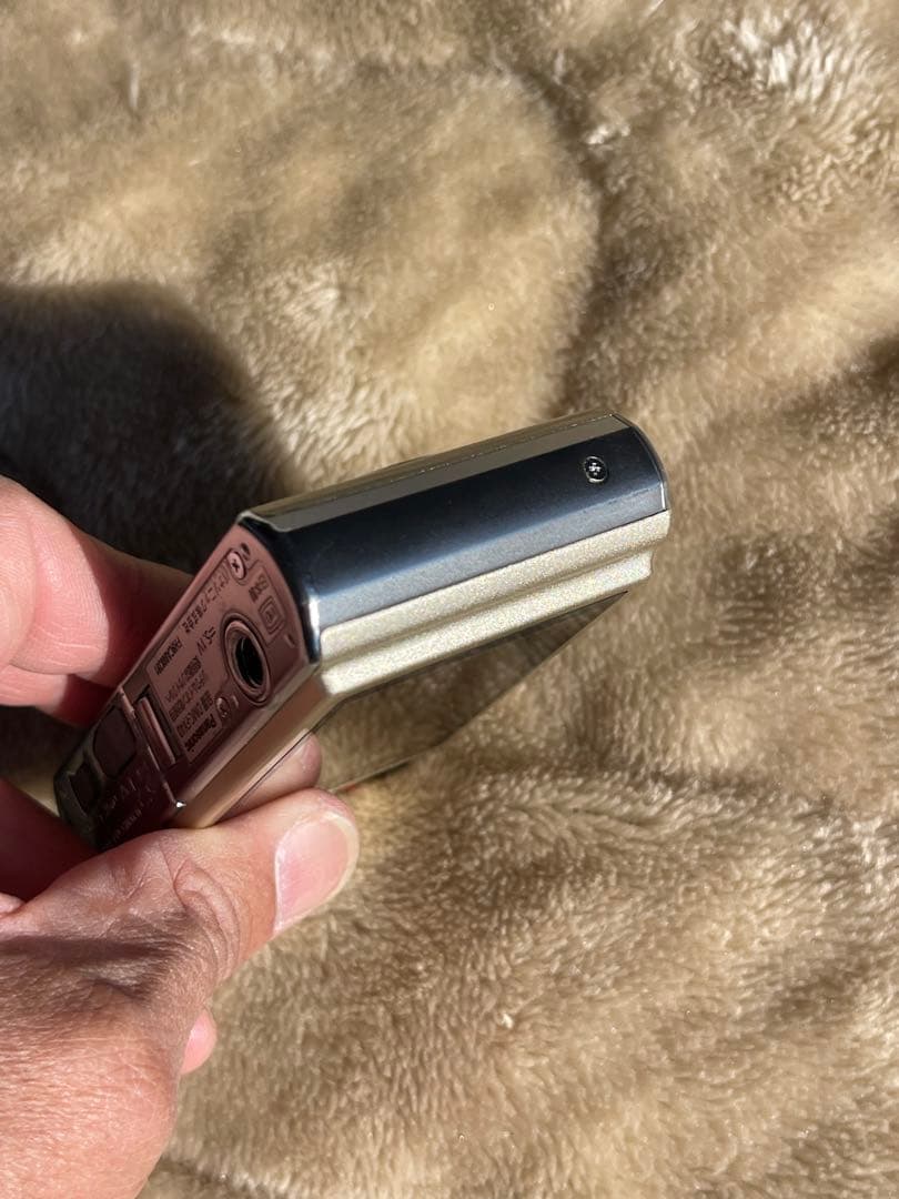 Panasonic LUMIX DMC-FX40 ゴールド