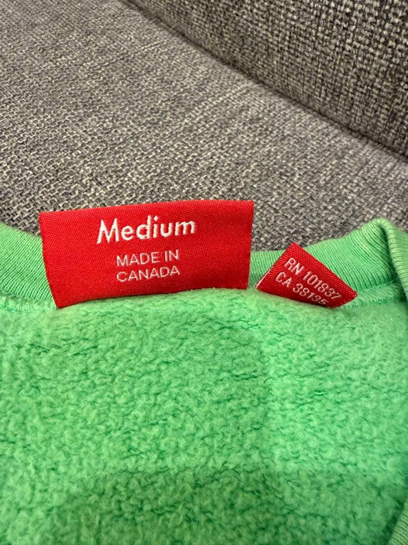 トップス Supreme Bright Green Small Box Crewneck