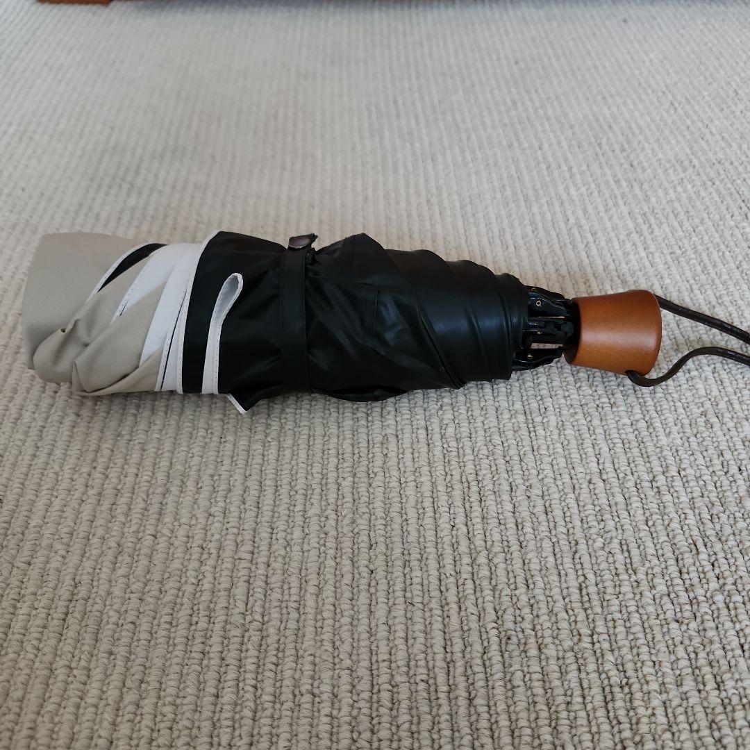 SUN BARRIER 100 折りたたみ日傘 ベージュ