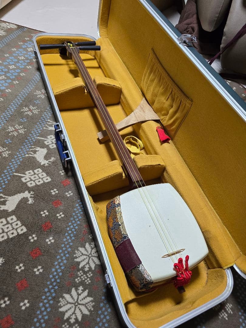 すぐ弾けます！三味線本体 　破けなし　中棹2.7センチ