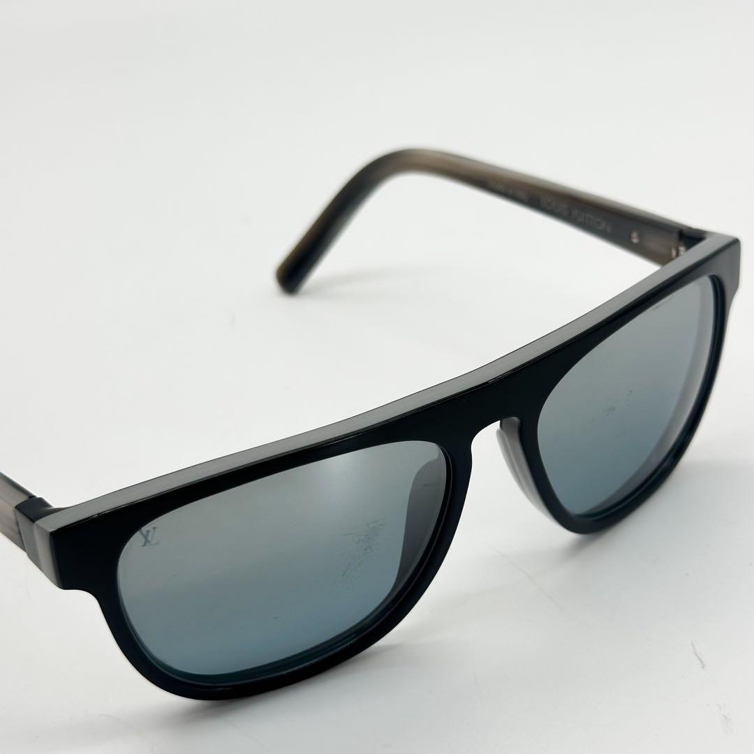 ルイヴィトン オリヴァー サングラス ブラック LV ロゴ