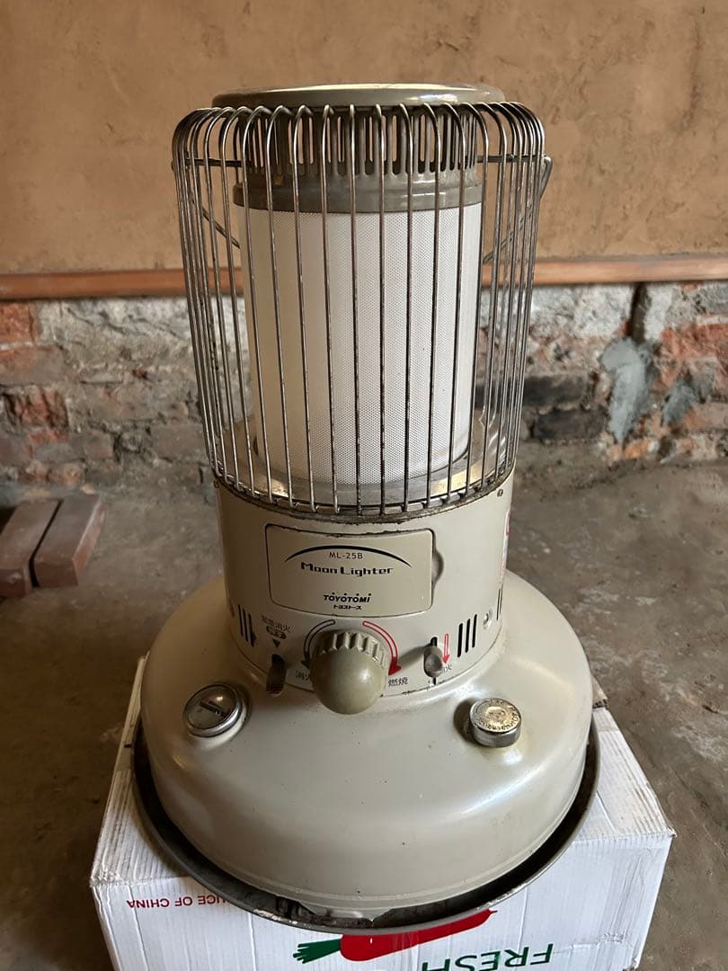 トヨトミ ムーンライター ML-25 灯油ストーブ