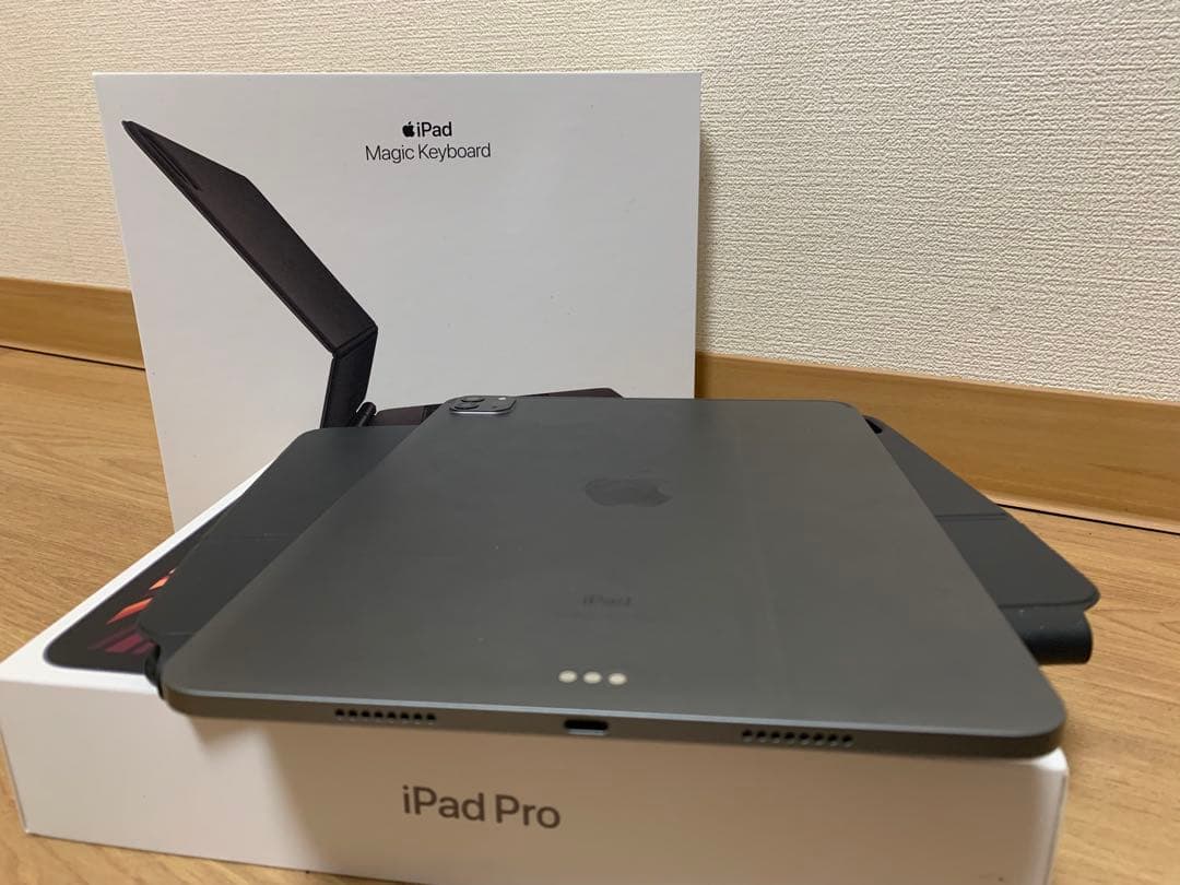 iPad Pro 11インチ 第3世代（Apple純正キーボード付き）