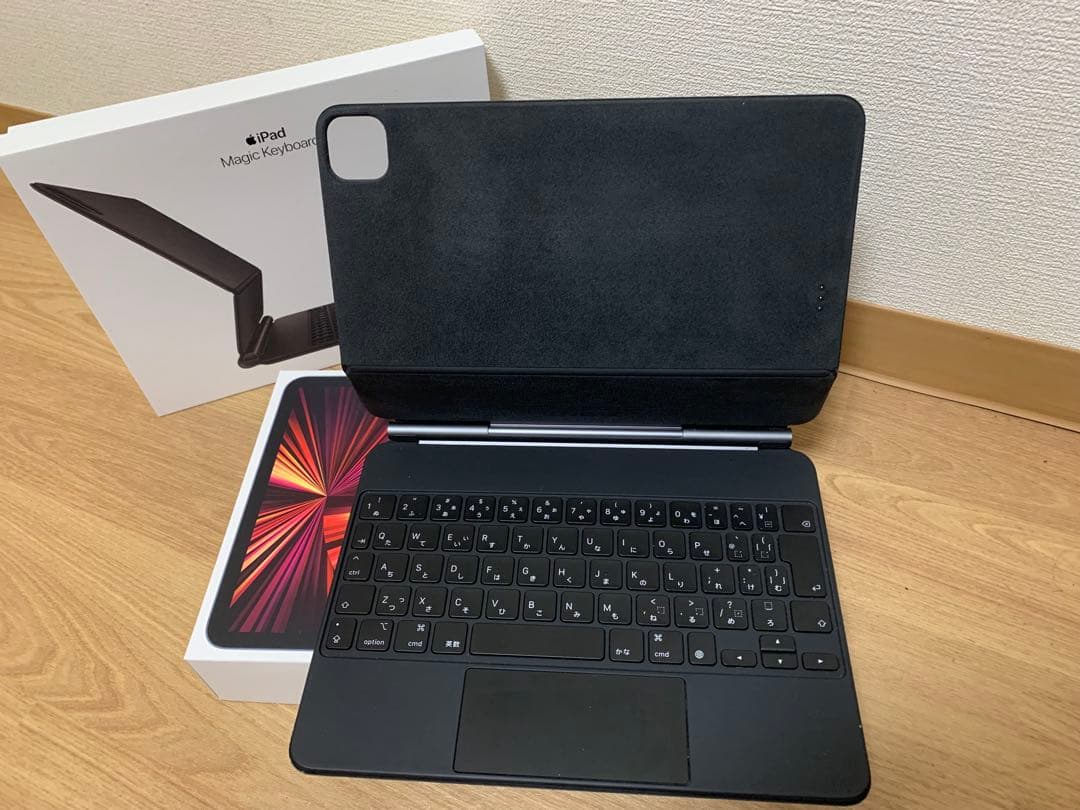 iPad Pro 11インチ 第3世代（Apple純正キーボード付き）