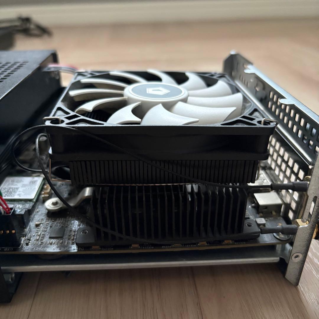 ASRock Desk mini A300 Ryzen 5 ミニPC ベアボーン