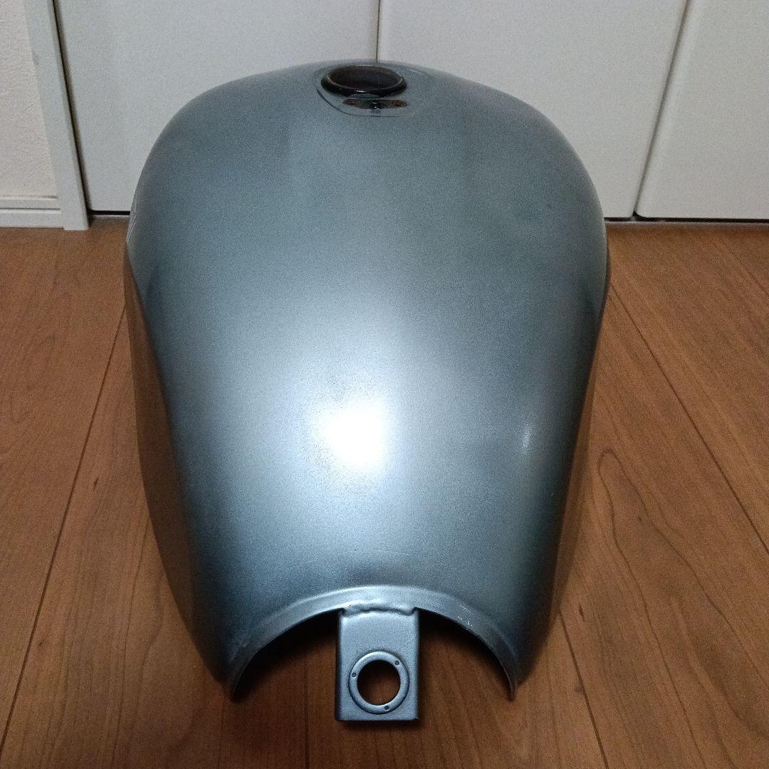 カワサキ　エストレヤ　タンク　 キャブレター使用