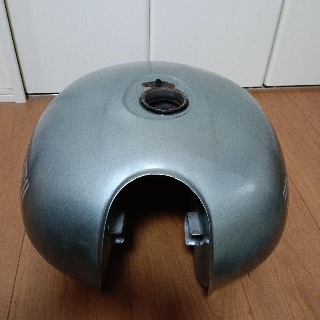 カワサキ　エストレヤ　タンク　 キャブレター使用