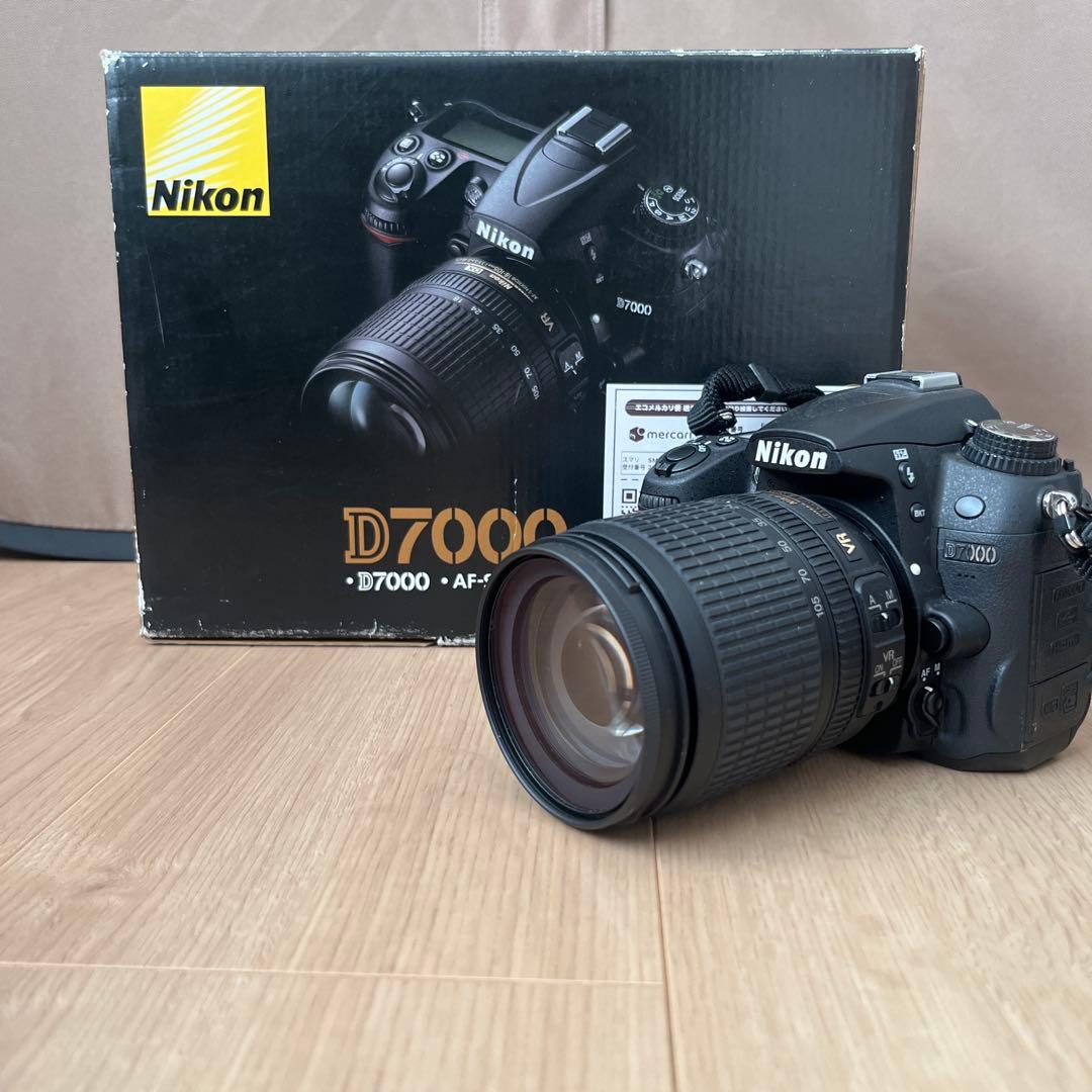 Nikon D7000 デジタル一眼レフカメラ