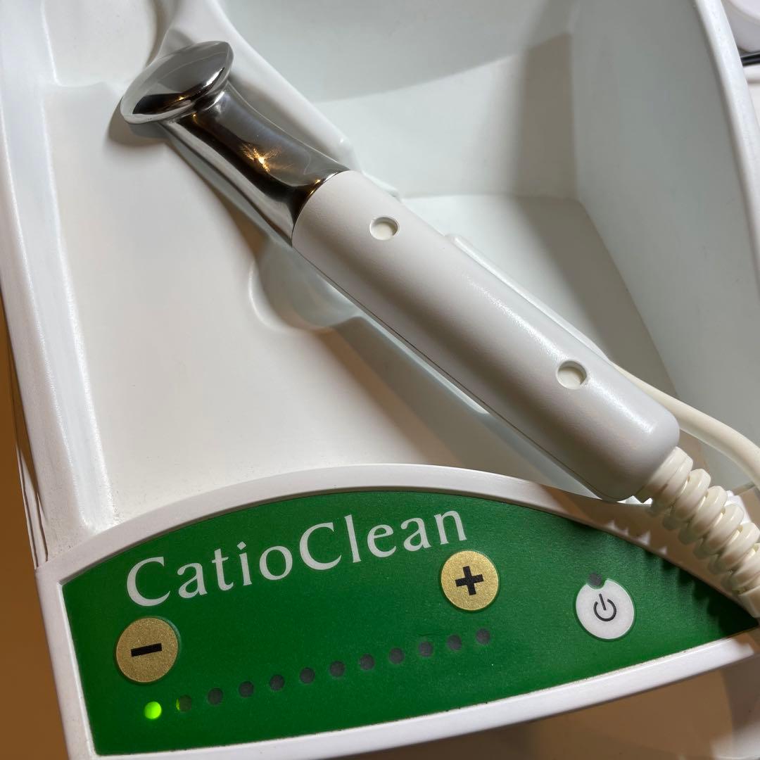 フランス式毛穴ケアマシーンCatioClean（カチオクリーン）