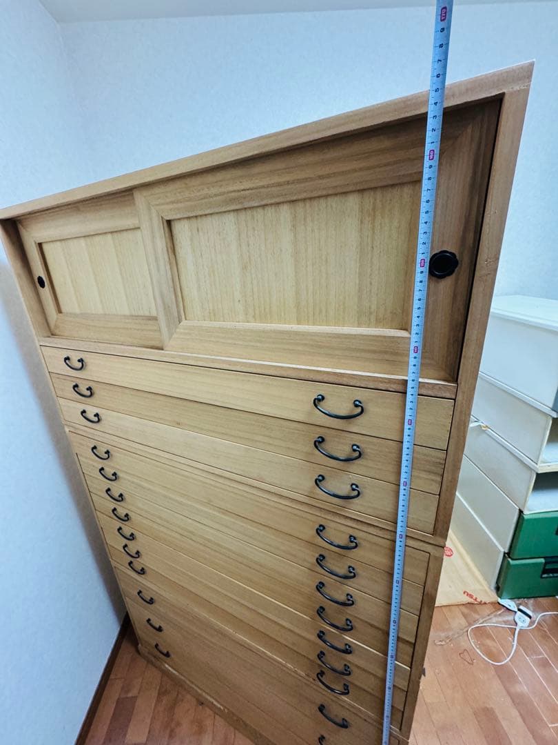 福岡発 桐タンス 13段 引き戸タイプ 着物用 木製 押入れ 箪笥 引き出し