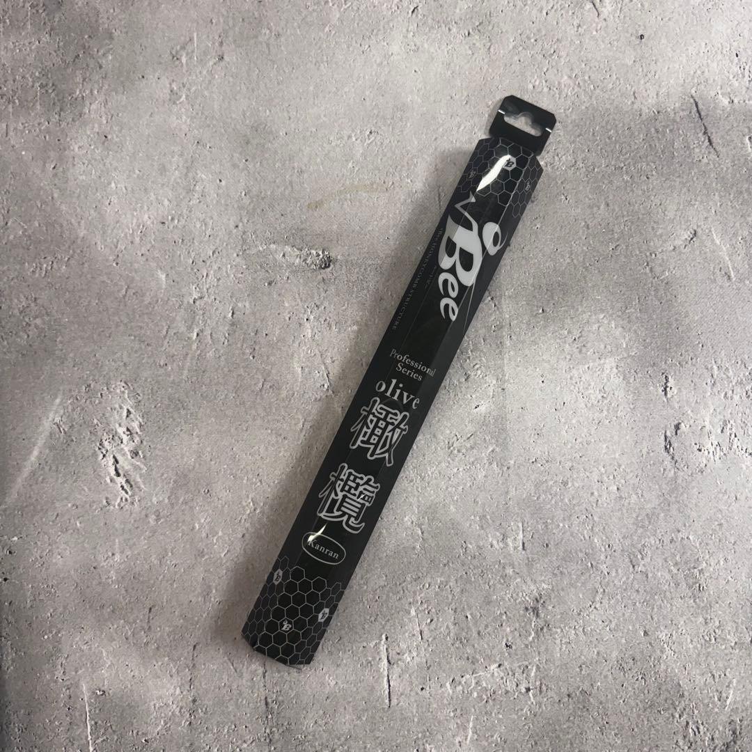 ルートビー グリップ オリーブ色 √Beeグリップ 浦大輔プロ監修 7本