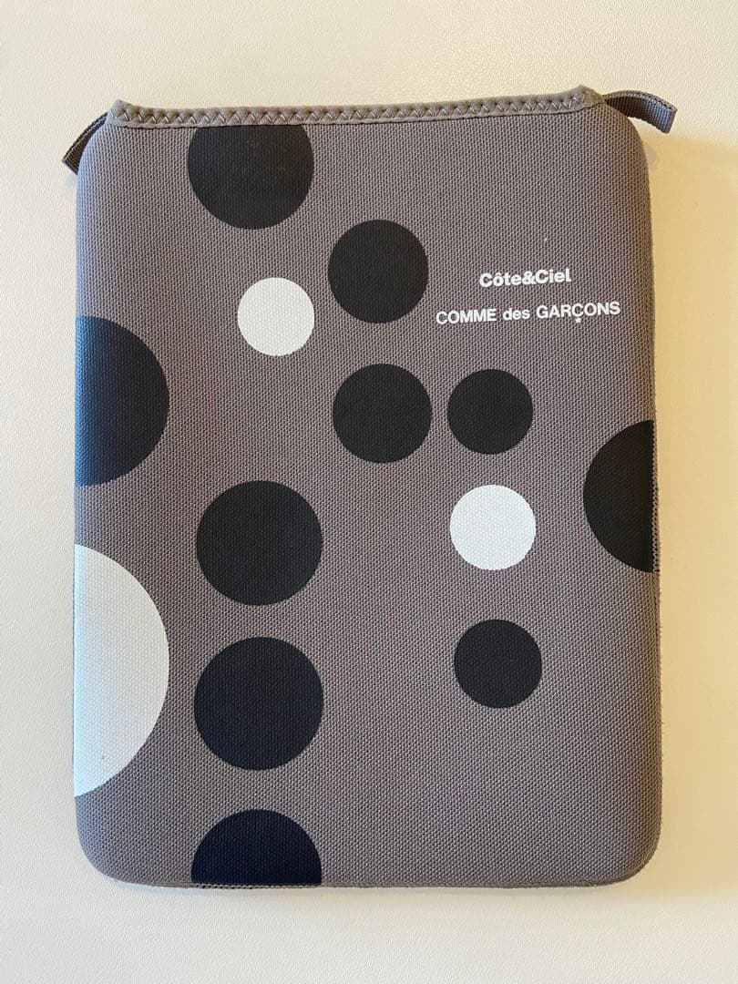 レア★コムデギャルソン　タブレットケース