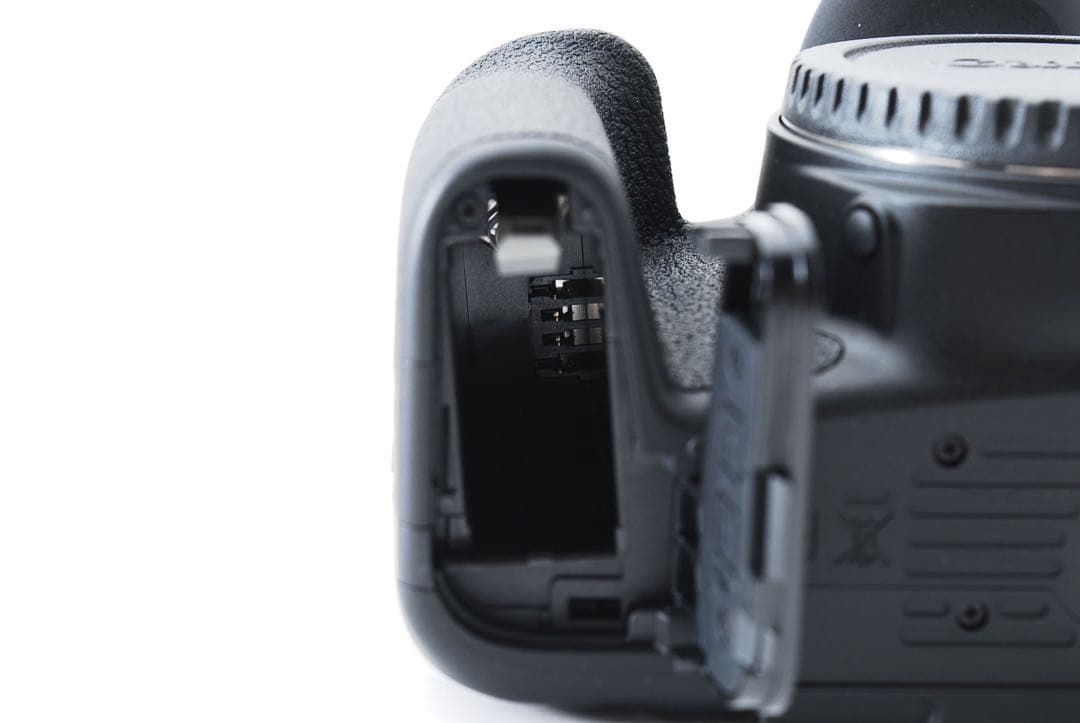 保証付/一眼レフカメラcanon kiss x10i標準&望遠ダブルレンズセット