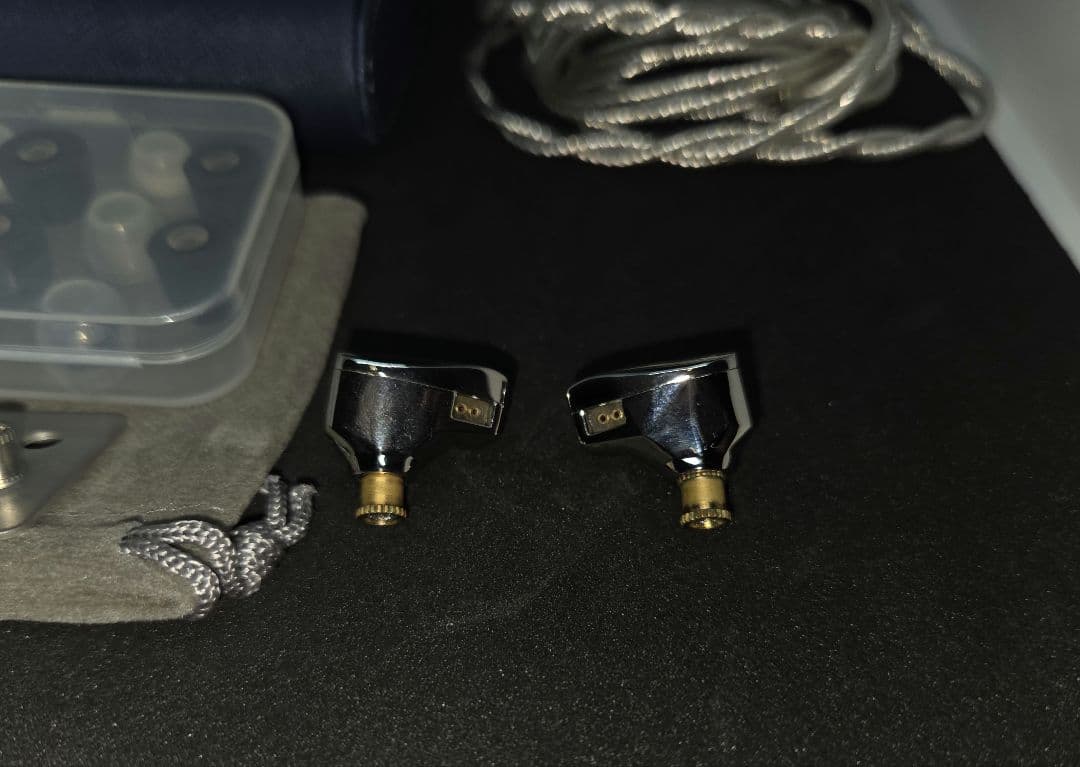 水月雨（Moondrop） KATO　有線イヤフォン