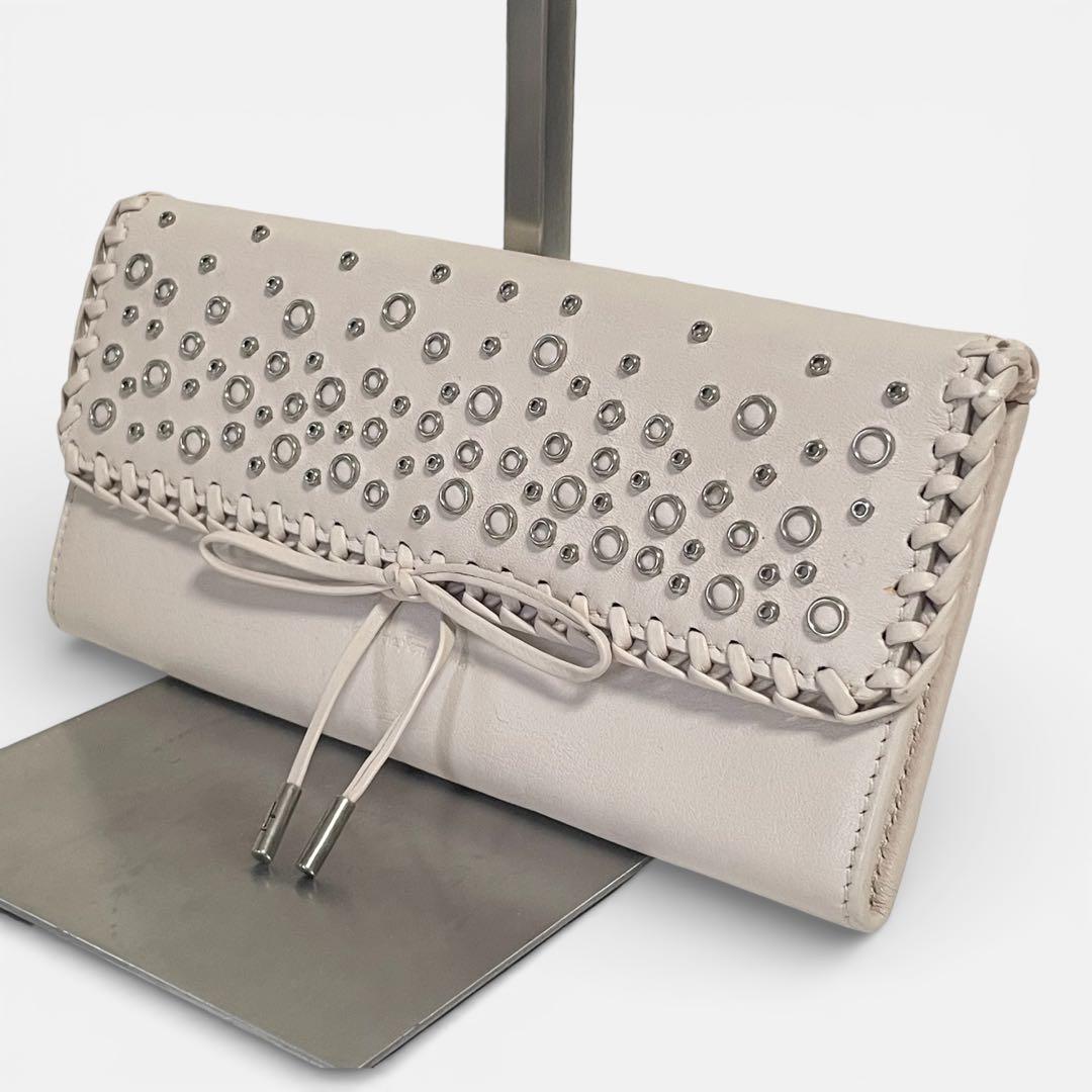 未使用⭐︎サルヴァトーレ フェラガモ　Ferragamo レザー 長財布 リボン