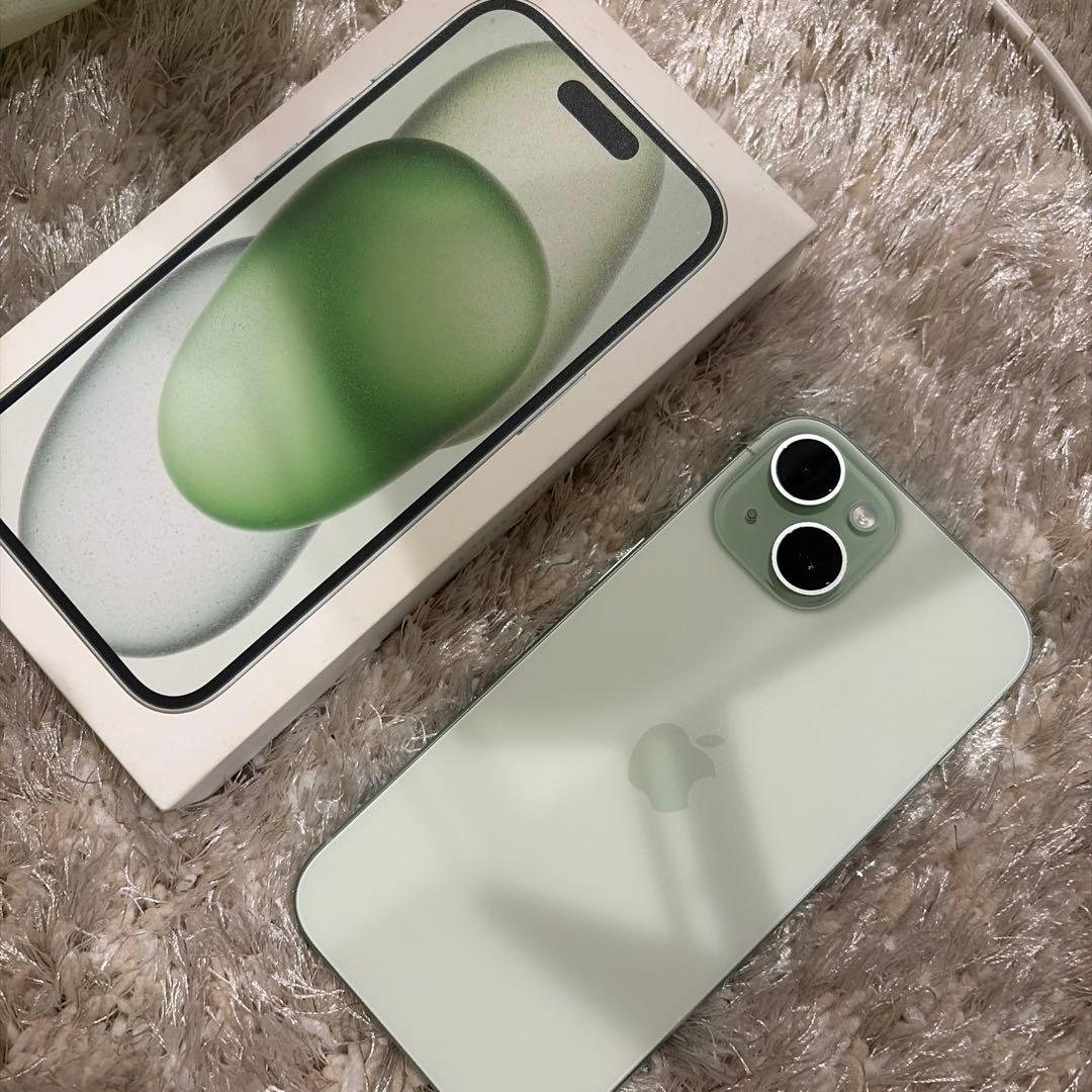 Apple iPhone 15 128GB ミッドナイトグリーン 本体