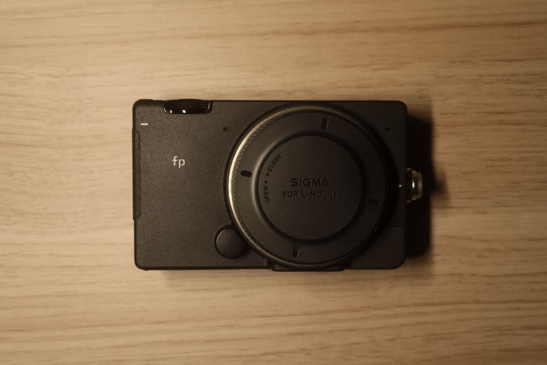 SIGMA fp + 8mm film風 + TTartisan 50mm f2