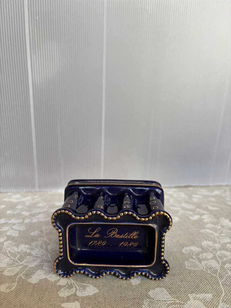 バスティーユデザインネイビーブルー　古酒