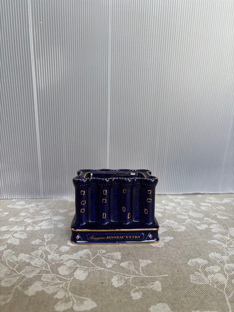 バスティーユデザインネイビーブルー　古酒