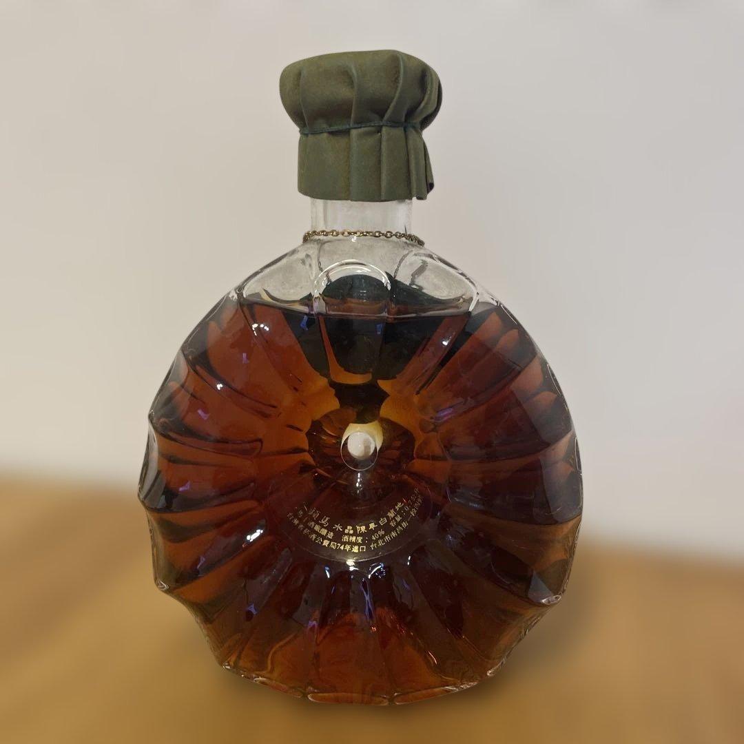 【新品・未開封品】レミーマルタン コニャック フラワー型バカラボトル