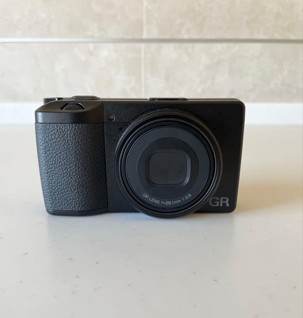 RICOH griiix ブラック　カメラ