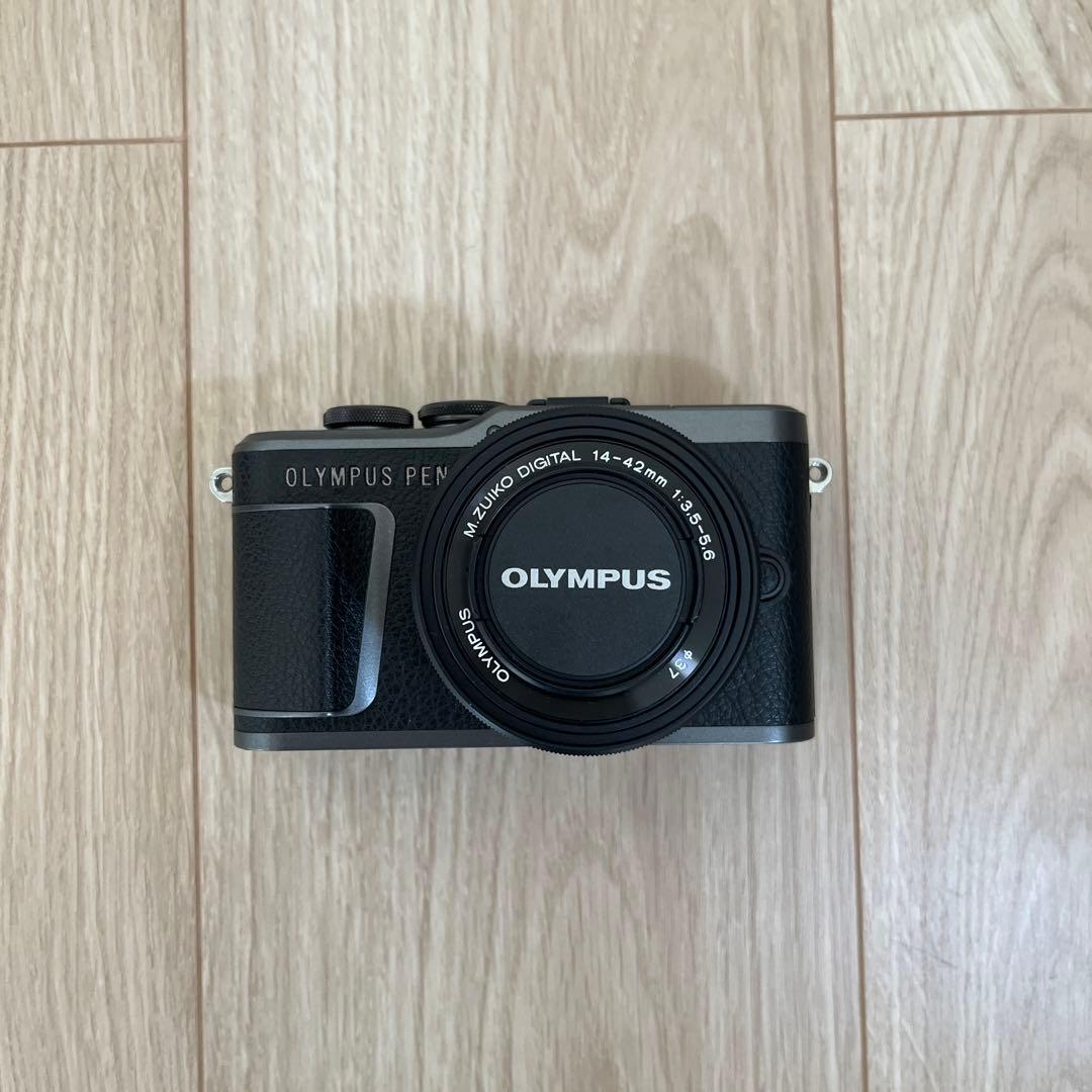 OLYMPUS ミラーレス一眼 PEN E-PL10 バンケーキズームレンズ付