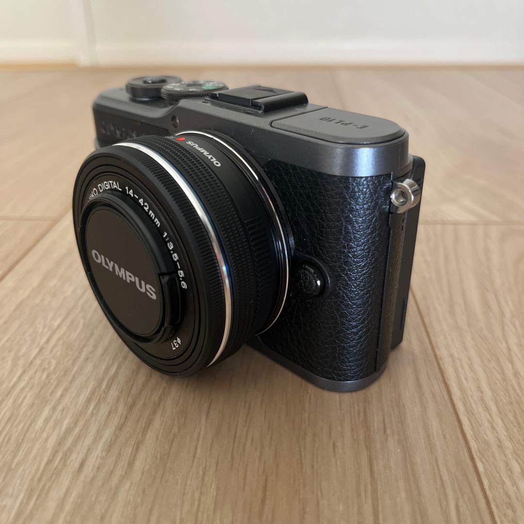 OLYMPUS ミラーレス一眼 PEN E-PL10 バンケーキズームレンズ付