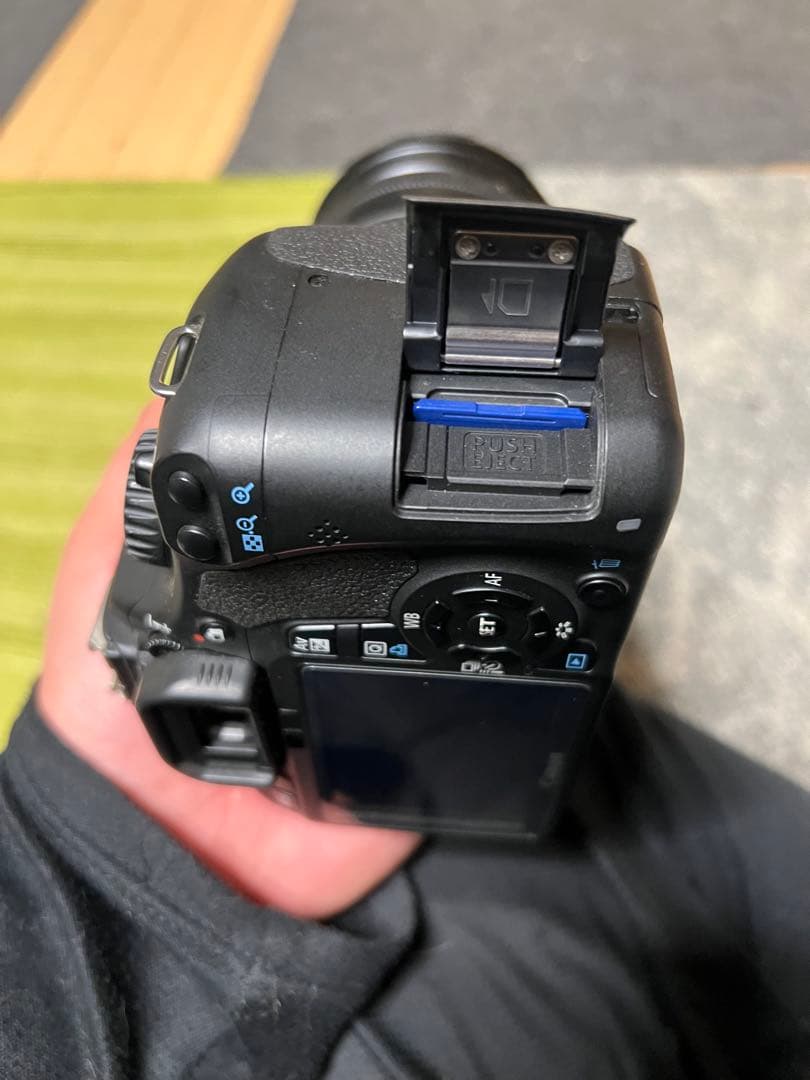 Canon EOS kiss x4 キャノン一眼レフカメライオスキス