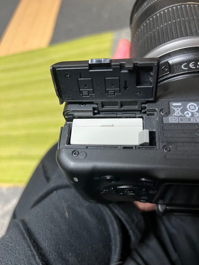 Canon EOS kiss x4 キャノン一眼レフカメライオスキス