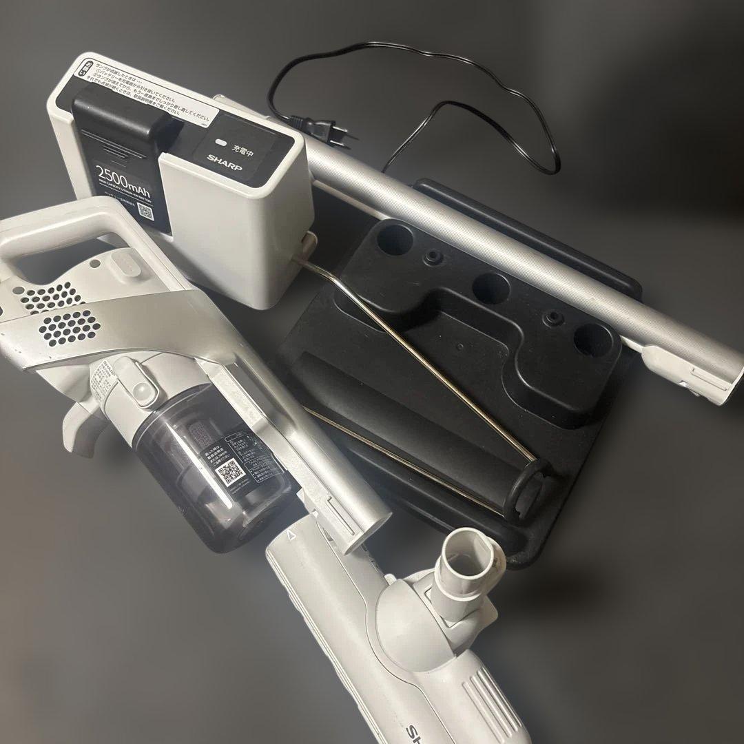 SHARP RACTIVE Air コードレススティックEC-AR9-w