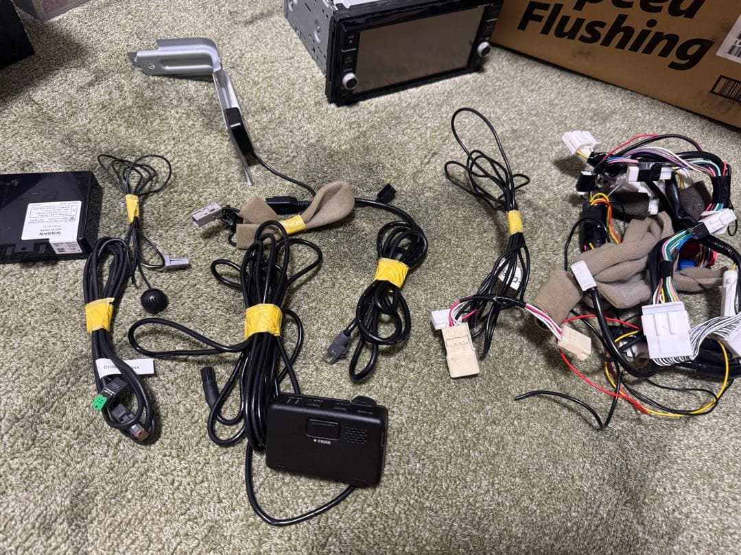 日産純正ナビ　MM518D-W