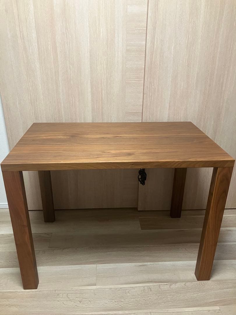 カリモク　ボナシェルタ　机　ウォールナット