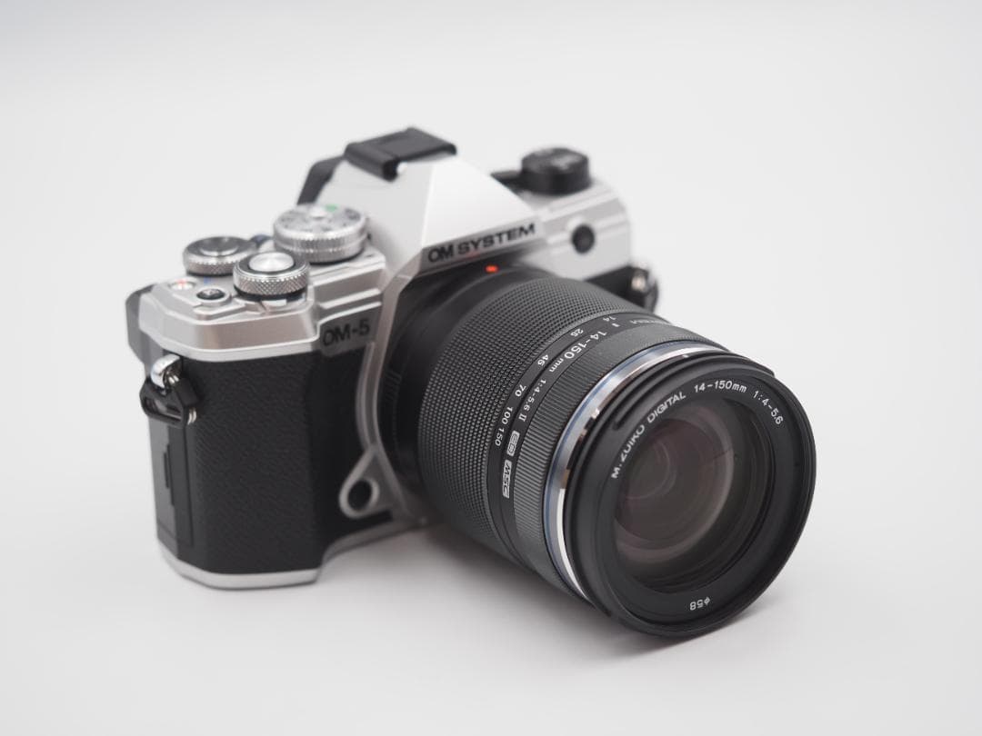 OM SYSTEM OM-5 14-150mm Ⅱレンズセット（シルバー）