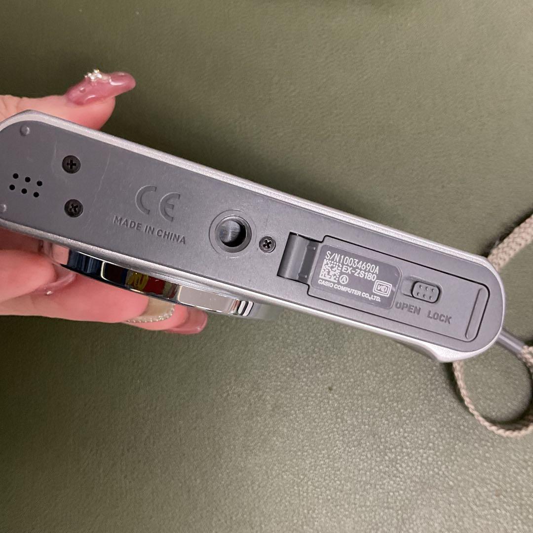 H6115 CASIO EXILIM EX–ZS180 デジタルカメラ