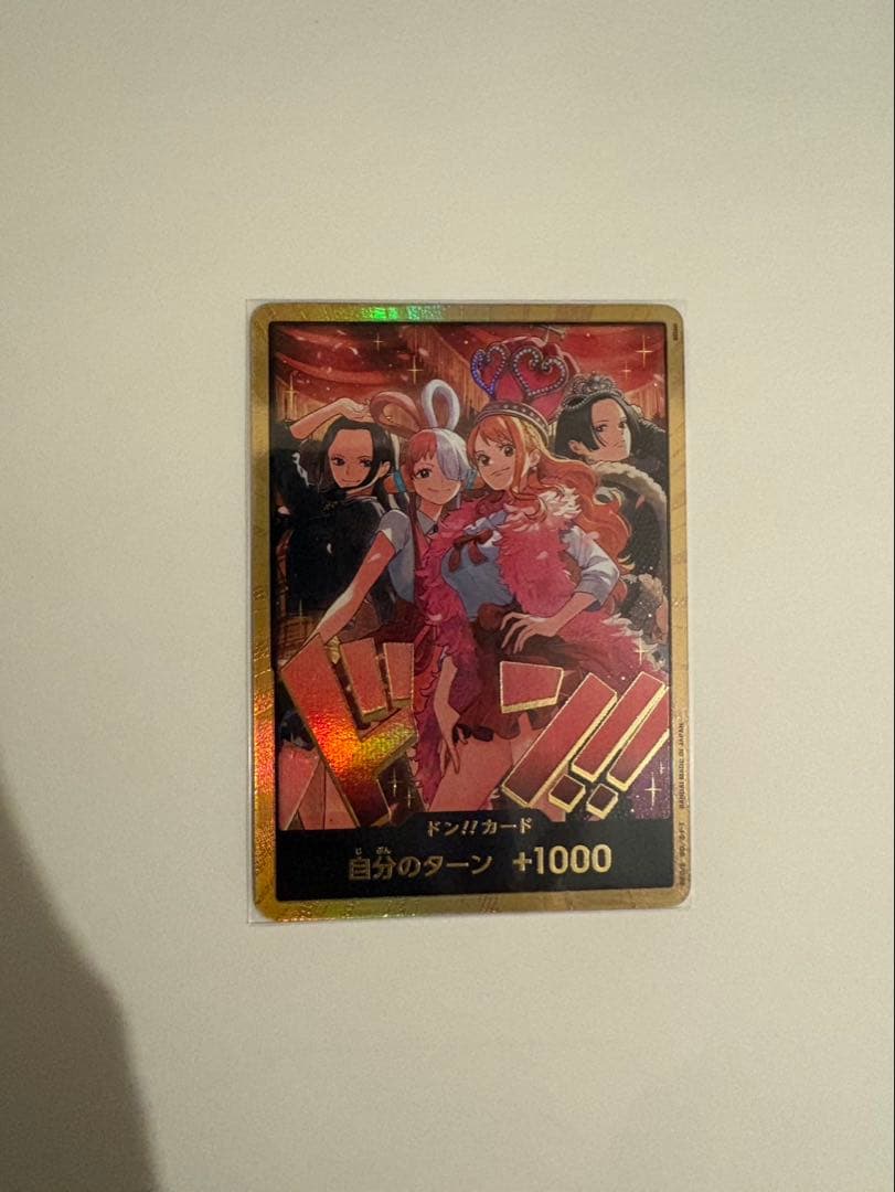 ONE PIECE カード 金ドン　 (ナミ・ロビン・ウタ・ハンコック)