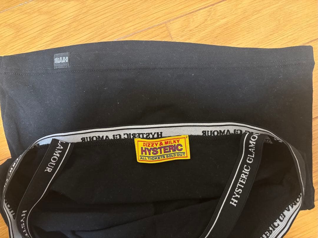 HYSTERIC GLAMOUR ブラックキャミソール