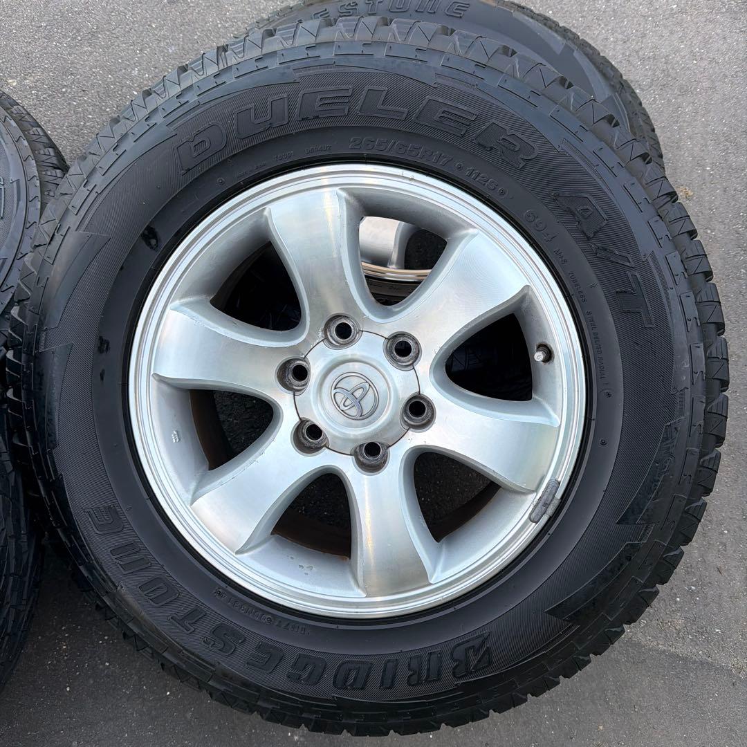 激安価格！　トヨタ 17インチ オフロード タイヤ・ホイールセット
