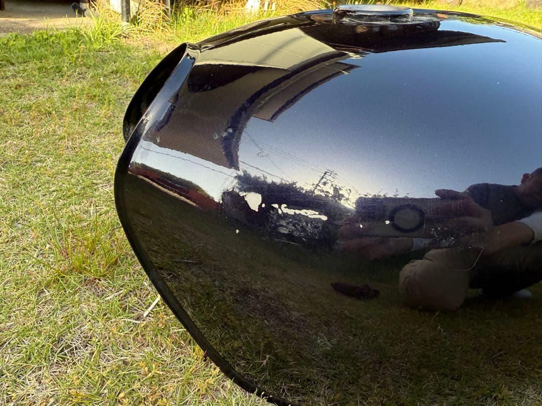 ゼファー1100 純正ガソリンタンク　純正紫色